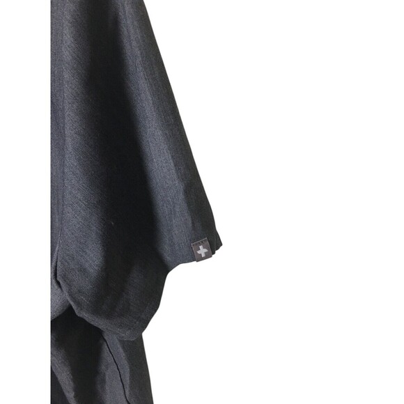 Figs Scrubs Shirt Women's Size XXL Gray Short Sleeve Technical Collection - Picture 5 of 7